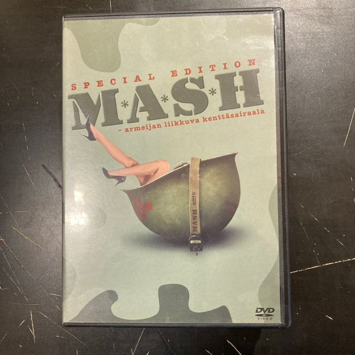 M.A.S.H. - armeijan liikkuva kenttäsairaala (special edition) 2DVD (VG+/M-) -komedia-